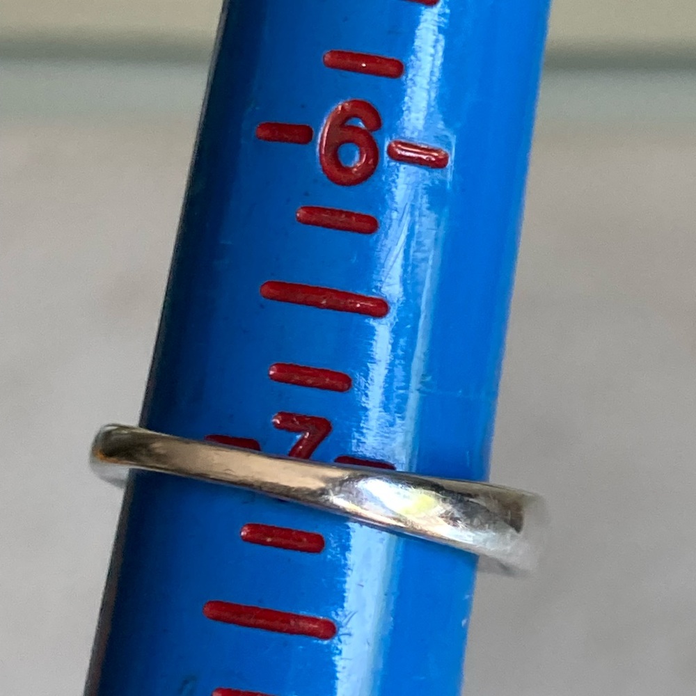 Vintage Silver Ring - Picture 3 of 3